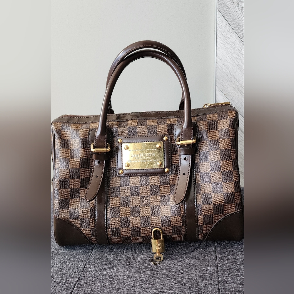 LV Barkeley